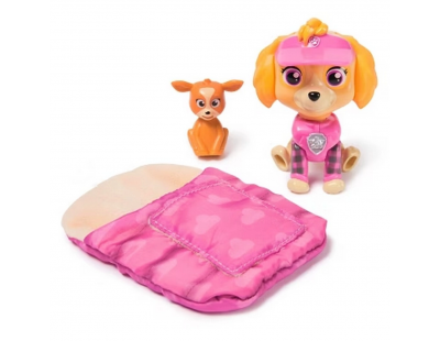 Paw Patrol Skye'ın Kamp Figürleri