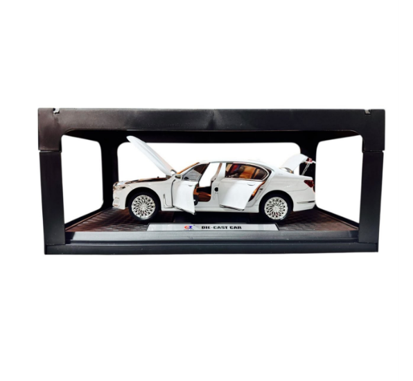 CZ151B BMW 740 1:24 METAL MODEL ARABA