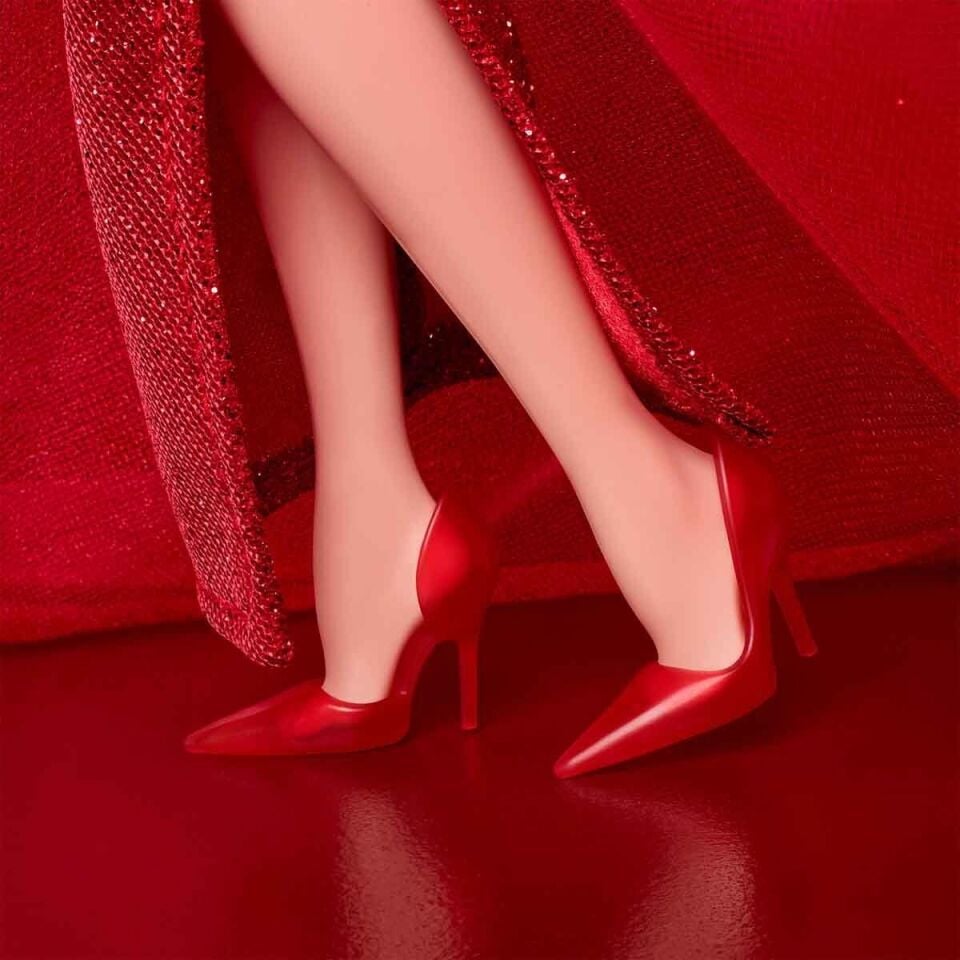 Barbie 80. Yıl Dönümü Koleksiyon Sarışın Bebek JBJ17