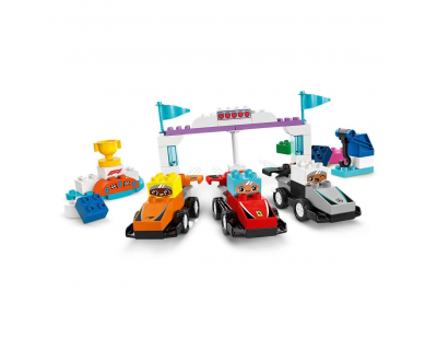 LEGO DUPLO Kasabası F1 Takımı Yarış Arabaları ve Sürücüler 10445