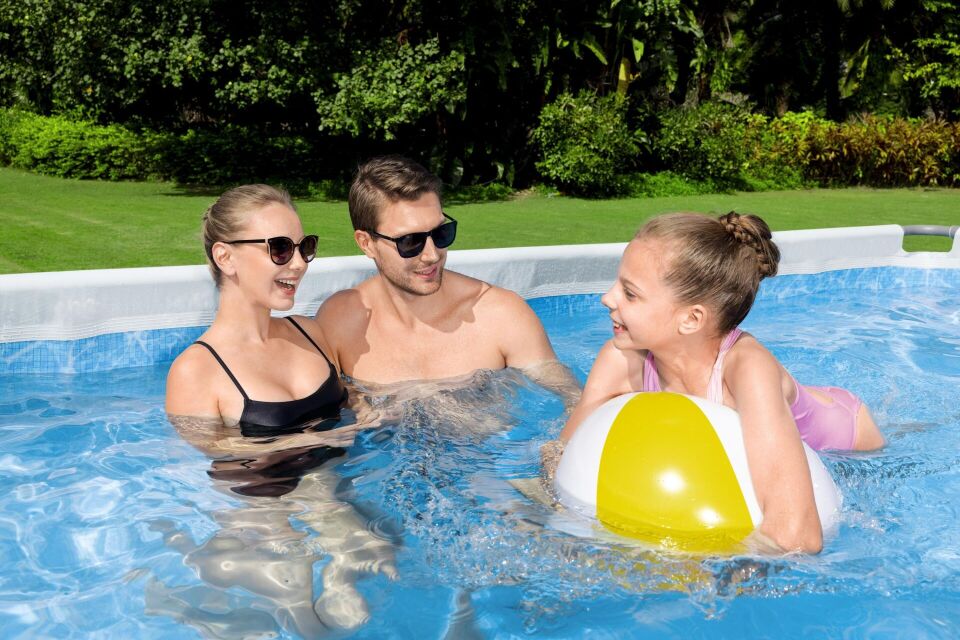 Bestway® 56456 Steel Pro MAX™ Above Ground Pool Set 4.12 m x 2.01 m x 1.22 m